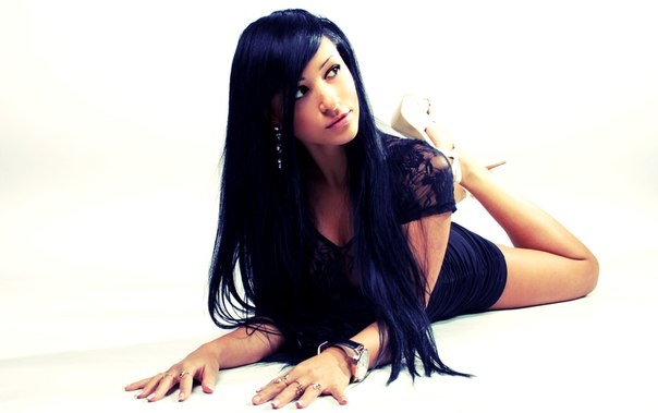 Живу в Москве 🌃, где готова встретиться с тобой и окунуться в мир наслаждения. Мои услуги 👠 включают фантастические эротические массажи, умелые стриптизы и горячие ролевые игры. 😏💋 Со мной ты откроешь новые грани удовольствия и ощутишь настоящее наслаждение. ✨ Мои фото 📸 и отзывы ✅ говорят сами за себя - я заслуживаю самого лучшего. Доверь себя моим нежным рукам и испытай незабываемый опыт в Москве. 💫✨ 25519, 27 лет